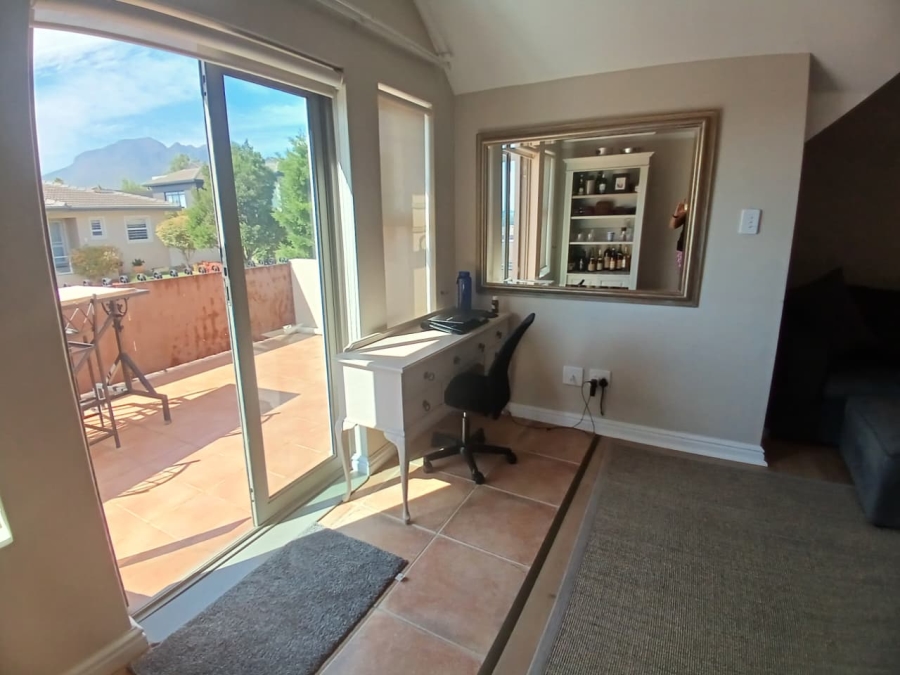 To Let 3 Bedroom Property for Rent in Dennegeur Western Cape